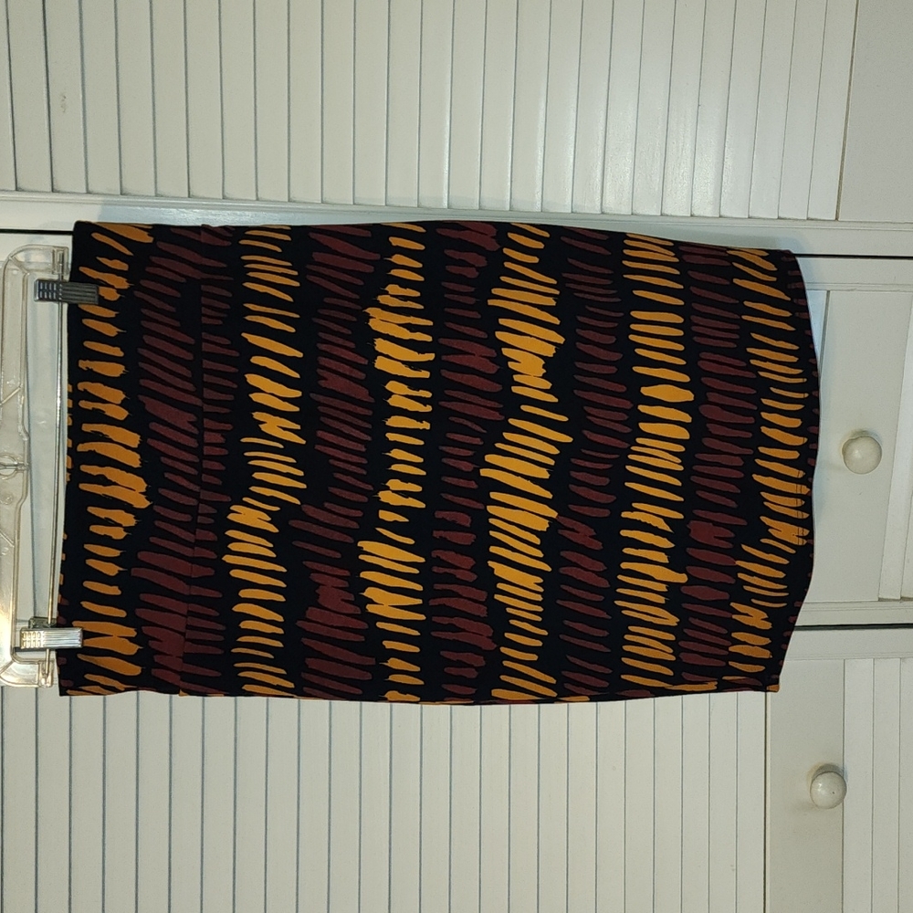 LuLaRoe Navy Patterned Cassie Skirt, Size M